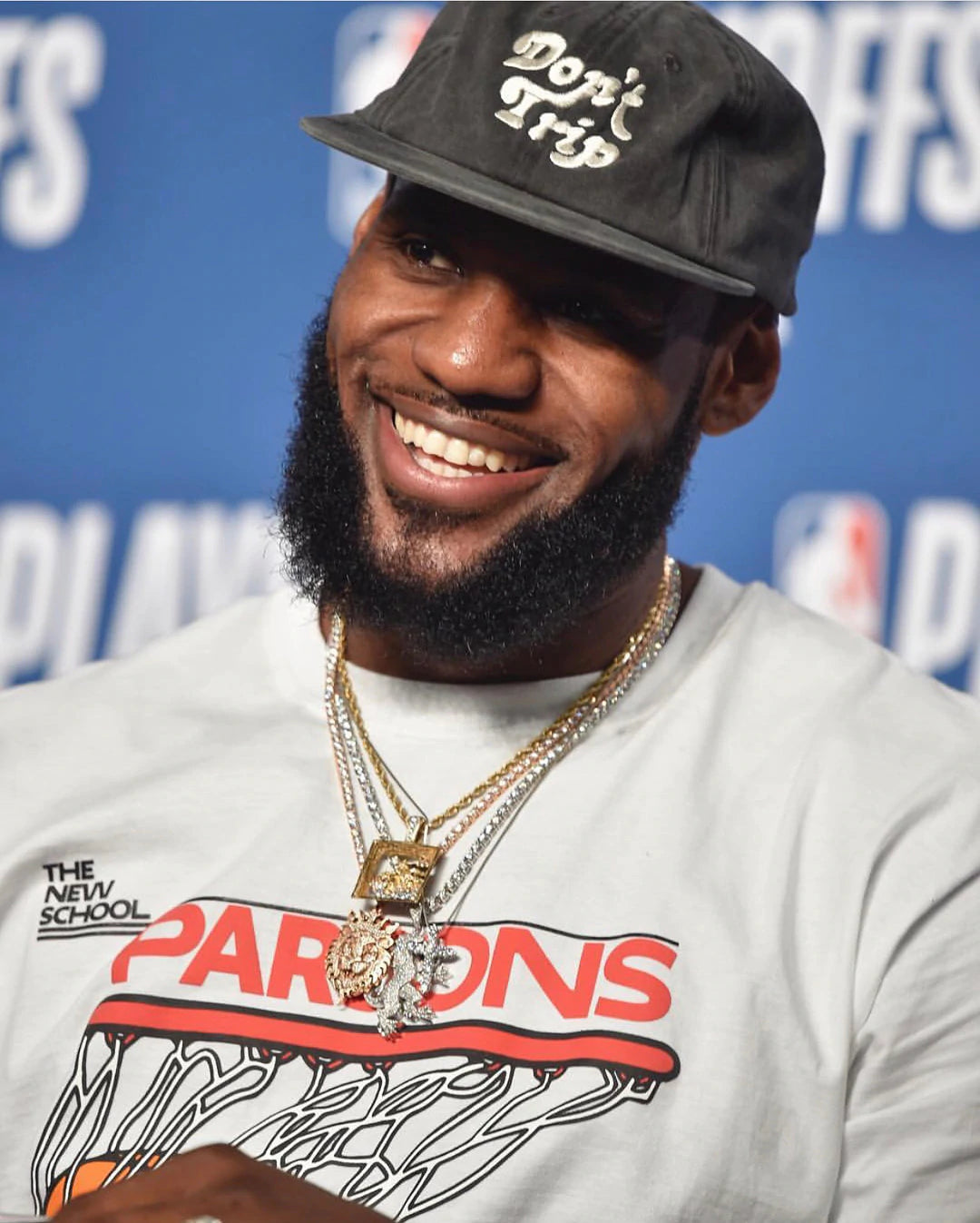 DON'T TRIP LEBRON JAMES SNAPBACK NEGRO / AMARILLO
